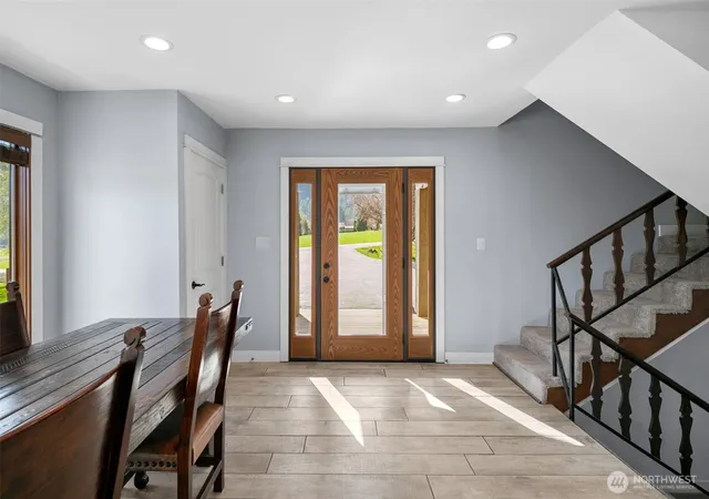 Photo 3 of Single family home for sale at 10285 Ski Hl Dr, Leavenworth, WA 98826 | MLS# NWM2507268 | Listing updated on 2026-09-21