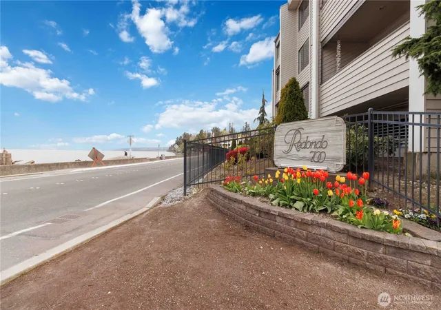Photo 2 of Sale Pending at 700 S 282nd Street #722, Des Moines, WA 98198 | MLS# NWM2508362 | Listing updated on 2026-09-25