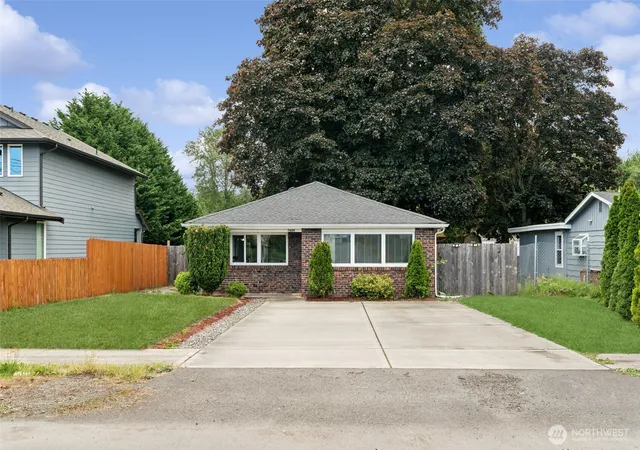 Photo 3 of Single family home for sale at 7609 A St, Tacoma, WA 98408 | MLS# NWM2508365 | Listing updated on 2026-10-01