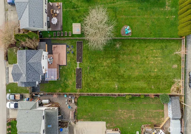 Photo 3 of Sale Pending at 31922 Ne 55th Street, Carnation, WA 98014 | MLS# NWM2508397 | Listing updated on 2026-09-23