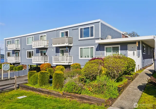 Photo 3 of Condo for sale at 5321 N Pearl St #206, Ruston, WA 98407 | MLS# NWM2509097 | Listing updated on 2026-10-14