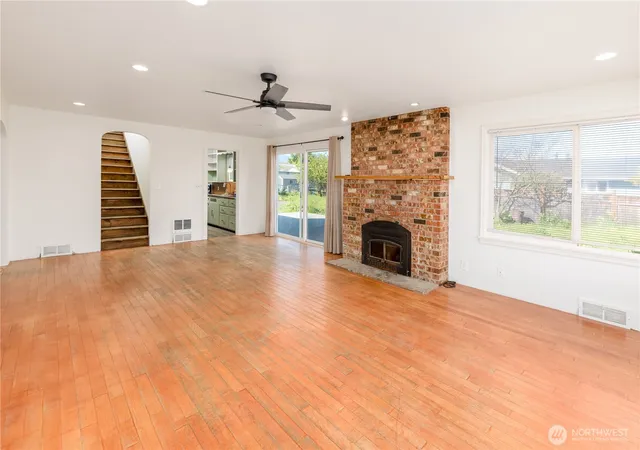 Photo 3 of Single family home for sale at 405 W Spruce St, Sequim, WA 98382 | MLS# NWM2509557 | Listing updated on 2026-09-21