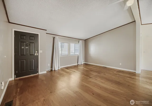 Photo 3 of Manufactured home for sale at 2611 S 288th Street #21, Federal Way, WA 98003 | MLS# NWM2510364 | Listing updated on 2026-09-21