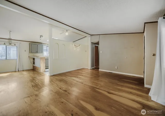 Photo 3 of Manufactured home for sale at 2611 S 288th Street #21, Federal Way, WA 98003 | MLS# NWM2510364 | Listing updated on 2026-09-21