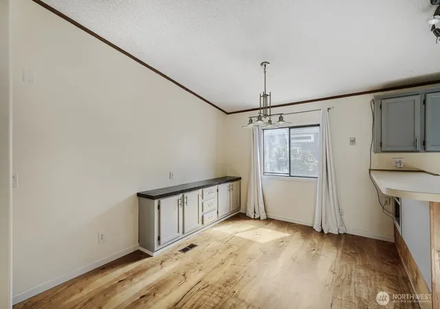 Photo 4 of Manufactured home for sale at 2611 S 288th Street #21, Federal Way, WA 98003 | MLS# NWM2510364 | Listing updated on 2026-09-21