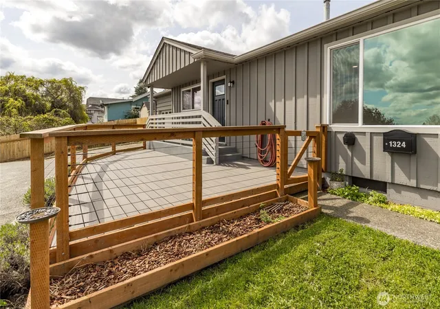 Photo 2 of Sale Pending at 1324 E Fairbanks St, Tacoma, WA 98404 | MLS# NWM2510514 | Listing updated on 2026-09-14