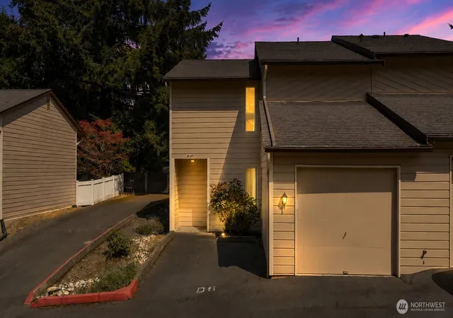 Photo 3 of Sale Pending at 1555 Union Ave Ne #22, Renton, WA 98059 | MLS# NWM2510744 | Listing updated on 2026-09-25