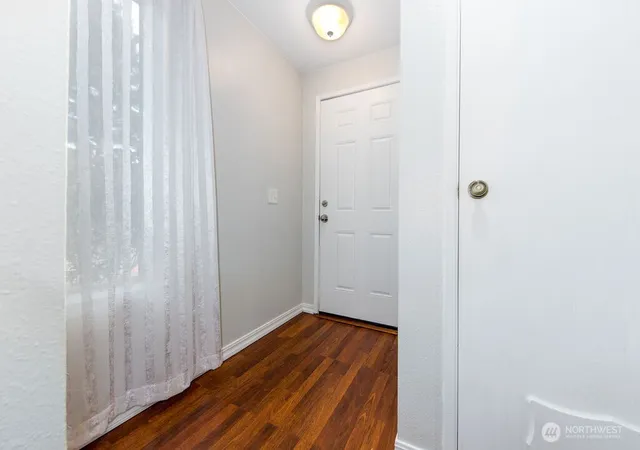 Photo 4 of Sale Pending at 1555 Union Ave NE #22, Renton, WA 98059 | MLS# NWM2510744 | Listing updated on 2026-09-25