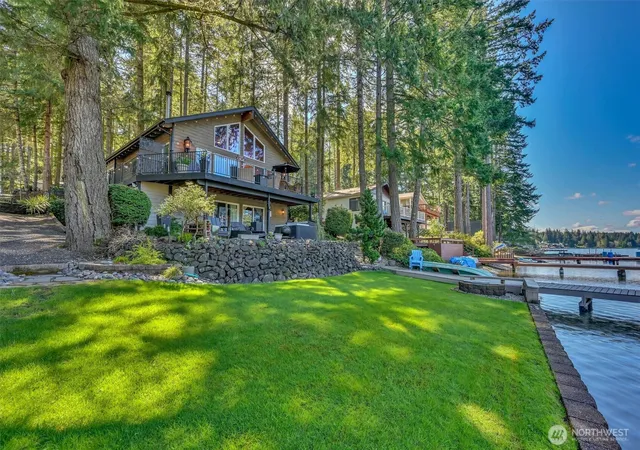 Photo 3 of Single family home for sale at 2851 E Mason Lake Dr, Grapeview, WA 98546 | MLS# NWM2510818 | Listing updated on 2026-09-26