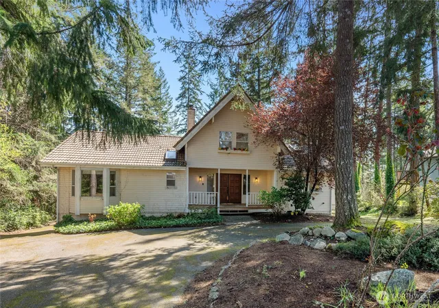 Photo 1 of Single family home for sale at 30 E Rainier Dr, Allyn, WA 98524 | MLS# NWM2511403 | Listing updated on 2026-09-21