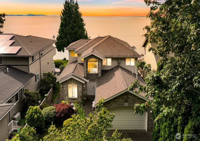 Photo 3 of Single family home for sale at 3145 Sunset Way, Bellingham, WA 98226 | MLS# NWM2511839 | Listing updated on 2026-09-21