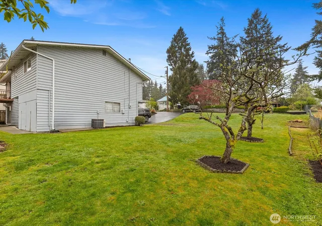 Photo 3 of Single family home for sale at 22427 82nd Avenue W, Edmonds, WA 98026 | MLS# NWM2512108 | Listing updated on 2026-09-21