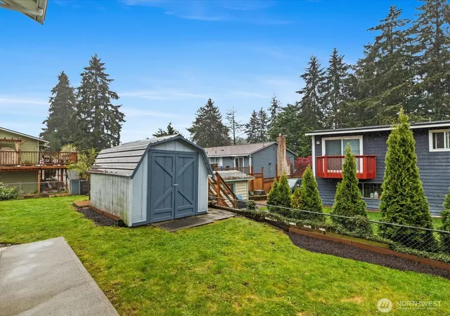 Photo 4 of Single family home for sale at 22427 82nd Avenue W, Edmonds, WA 98026 | MLS# NWM2512108 | Listing updated on 2026-09-21