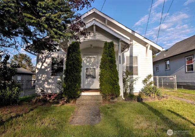 Photo 1 of Sale Pending at 1514 Summit Dr, Shelton, WA 98584 | MLS# NWM2512157 | Listing updated on 2026-09-18