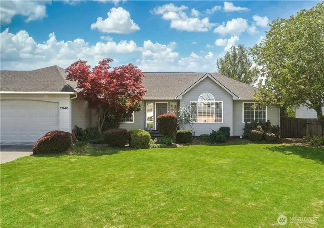 Photo 3 of Sale Pending at 2040 Wallace St, Walla Walla, WA 99362 | MLS# NWM2512162 | Listing updated on 2026-09-25