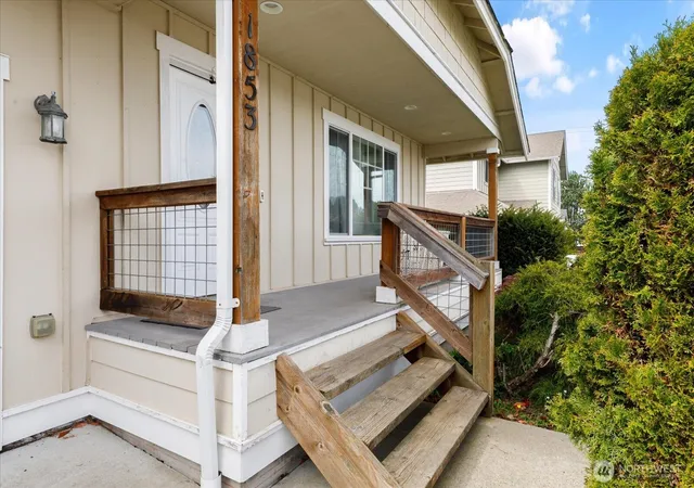 Photo 1 of Single family home for sale at 1853 Sw Olive St, Oak Harbor, WA 98277 | MLS# NWM2512200 | Listing updated on 2026-09-24