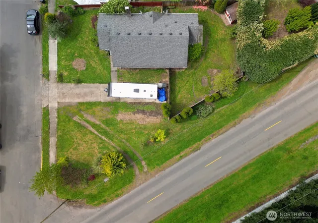 Photo 2 of Sale Pending at 210 Rosewood St, Woodland, WA 98674 | MLS# NWM2512221 | Listing updated on 2026-09-25