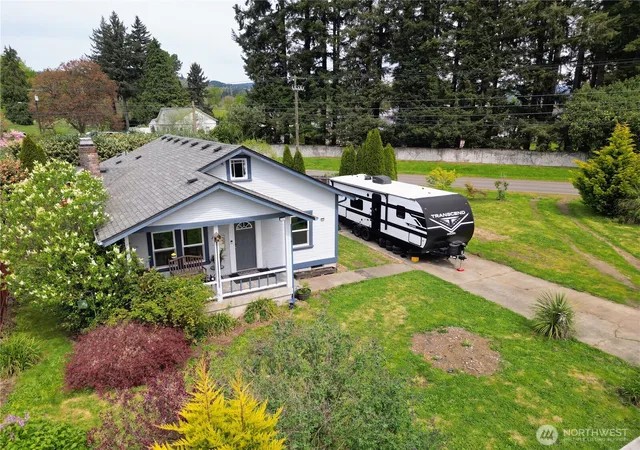 Photo 3 of Sale Pending at 210 Rosewood St, Woodland, WA 98674 | MLS# NWM2512221 | Listing updated on 2026-09-25