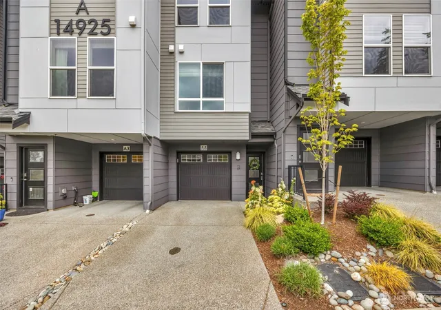 Photo 3 of Townhouse for sale at 14925 44th Avenue W #A4, Lynnwood, WA 98087 | MLS# NWM2512356 | Listing updated on 2026-09-21