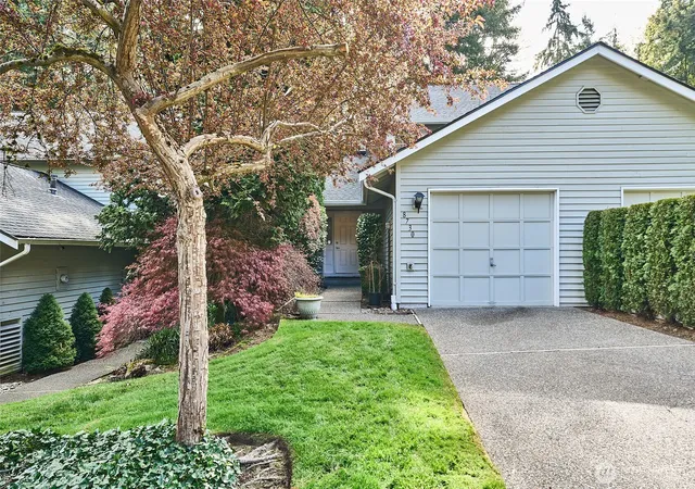 Photo 1 of Townhouse for sale at 8730 133rd Avenue Ne, Redmond, WA 98052 | MLS# NWM2512609 | Listing updated on 2026-09-21