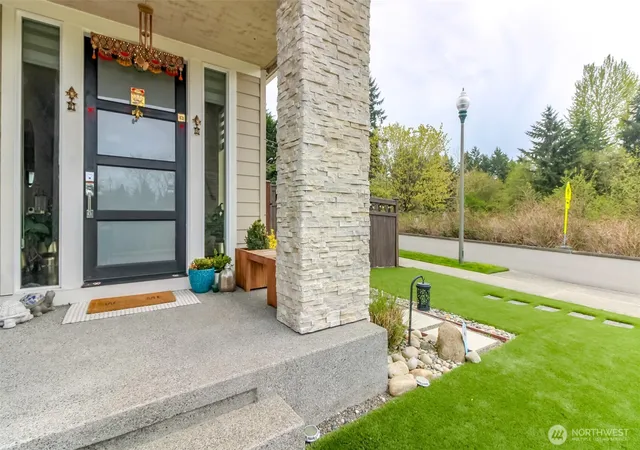 Photo 3 of Single family home for sale at 27830 107th Place Se, Kent, WA 98030 | MLS# NWM2512842 | Listing updated on 2026-09-21