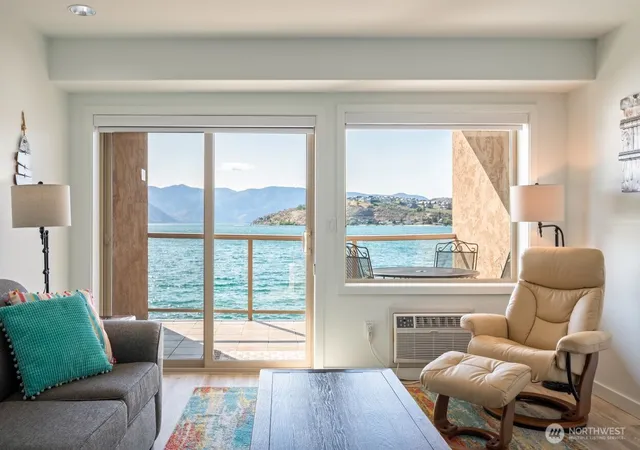 Photo 1 of Condo for sale at 322 W Woodin Ave #526, Chelan, WA 98816 | MLS# NWM2513404 | Listing updated on 2026-09-21