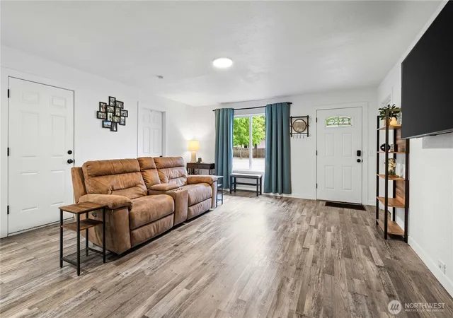 Photo 3 of Single family home for sale at 507 Violet Meadow St S, Tacoma, WA 98444 | MLS# NWM2513592 | Listing updated on 2026-09-30