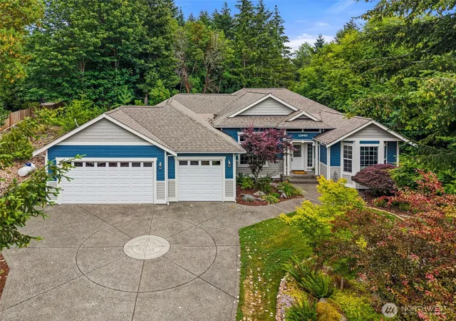 Photo 1 of Single family home for sale at 11940 Windtree Ln Se, Rainier, WA 98576 | MLS# NWM2514112 | Listing updated on 2026-09-30