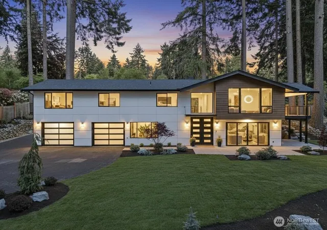 Photo 2 of Single family home for sale at 111 Point Fosdick Cir Nw, Gig Harbor, WA 98335 | MLS# NWM2514585 | Listing updated on 2026-09-21