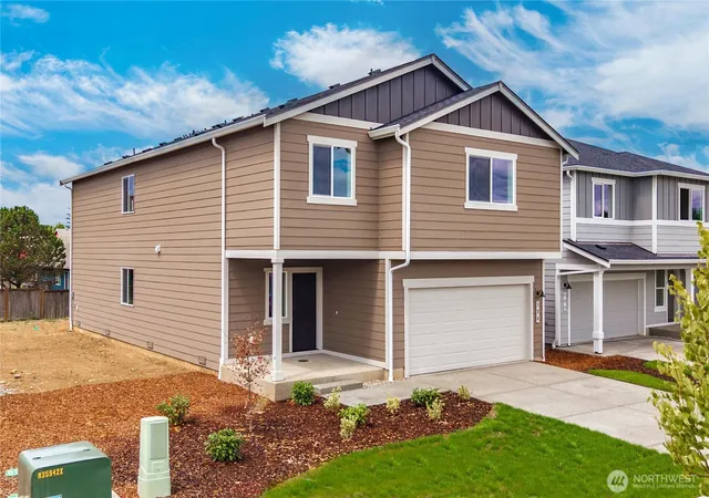 Photo 1 of Single family home for sale at 124 Pine Holw Dr, Chehalis, WA 98532 | MLS# NWM2515180 | Listing updated on 2026-09-29