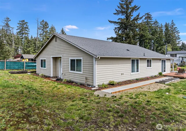 Photo 4 of Single family home for sale at 1704 197th Avenue SW, Lakebay, WA 98349 | MLS# NWM2515256 | Listing updated on 2026-09-21
