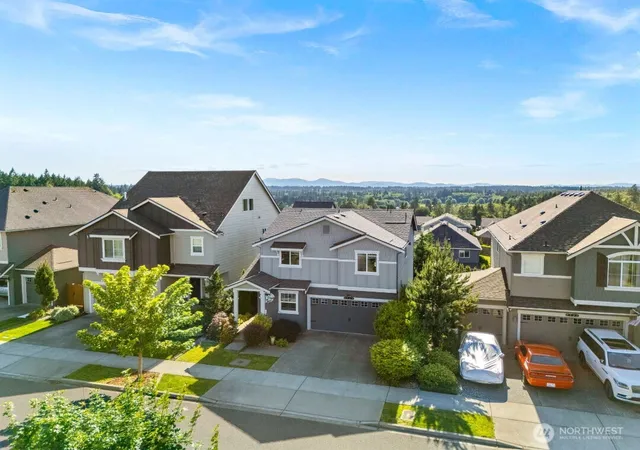 Photo 3 of Single family home for sale at 2727 Cassius St NE, Lacey, WA 98516 | MLS# NWM2515409 | Listing updated on 2026-09-21