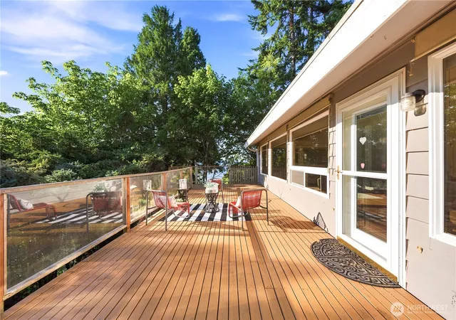 Photo 2 of Single family home for sale at 6031 88th Street Sw, Mukilteo, WA 98275 | MLS# NWM2516274 | Listing updated on 2026-09-26
