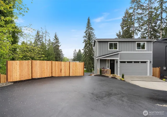 Photo 1 of Single family home for sale at 4405 Federal Ave, Everett, WA 98203 | MLS# NWM2516391 | Listing updated on 2026-09-21