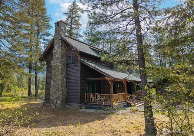 Photo 3 of Sale Pending at 32 Freestone Lake Dr, Mazama, WA 98833 | MLS# NWM2516433 | Listing updated on 2026-09-25
