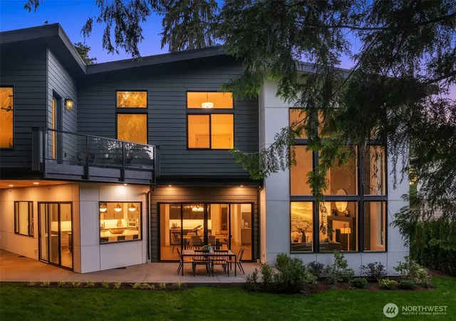 Photo 1 of Single family home for sale at 5222 Forest Ave SE, Mercer Island, WA 98040 | MLS# NWM2516634 | Listing updated on 2026-10-02