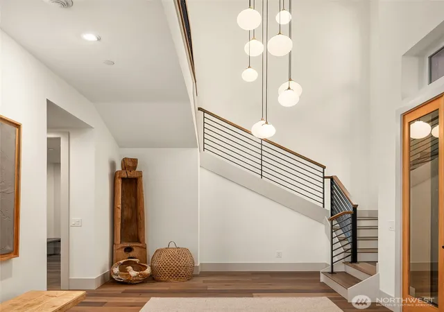 Photo 3 of Single family home for sale at 5222 Forest Ave SE, Mercer Island, WA 98040 | MLS# NWM2516634 | Listing updated on 2026-10-02