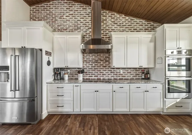 Photo 4 of Single family home for sale at 518 Stonecipher Rd, Waitsburg, WA 99361 | MLS# NWM2516913 | Listing updated on 2026-09-21