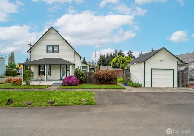 Photo 1 of Sale Pending at 1201 N Tower Ave, Centralia, WA 98531 | MLS# NWM2517302 | Listing updated on 2026-09-25