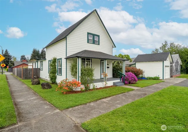 Photo 2 of Sale Pending at 1201 N Tower Ave, Centralia, WA 98531 | MLS# NWM2517302 | Listing updated on 2026-09-25