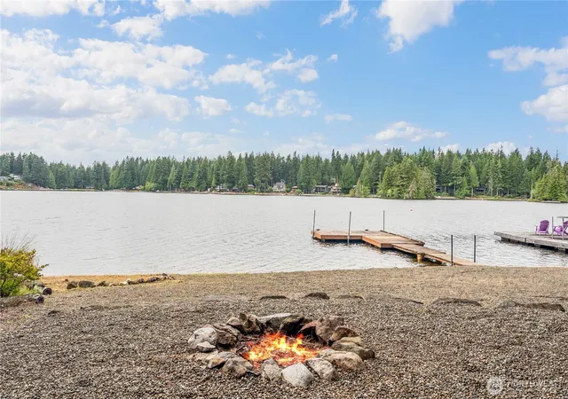 Photo 3 of Sale Pending at 451 E Ballantrae Dr, Shelton, WA 98584 | MLS# NWM2517360 | Listing updated on 2026-09-25