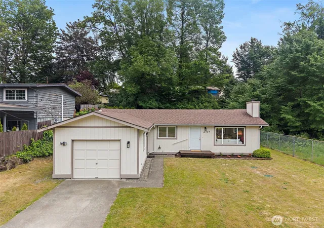 Photo 3 of Sale Pending at 11726 8th Avenue S, Seattle, WA 98168 | MLS# NWM2517366 | Listing updated on 2026-09-25