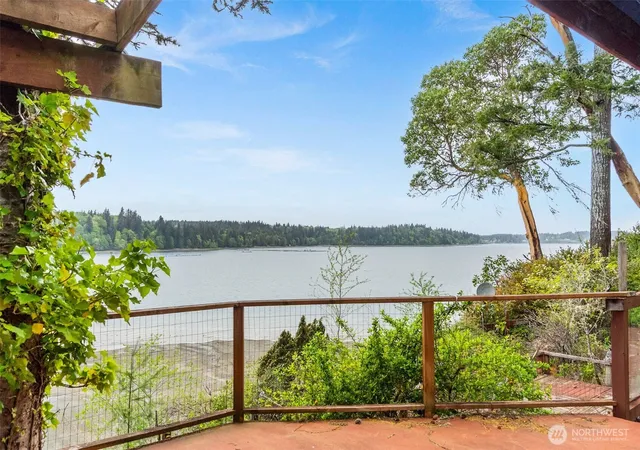 Photo 1 of Sale Pending at 6105 Elizan Dr Nw, Olympia, WA 98502 | MLS# NWM2517513 | Listing updated on 2026-09-21