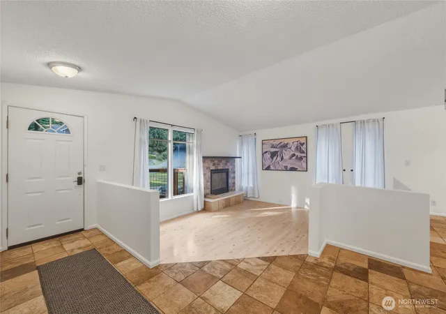 Photo 4 of Sale Pending at 405 Sudden Valley Dr, Bellingham, WA 98229 | MLS# NWM2517628 | Listing updated on 2026-09-29