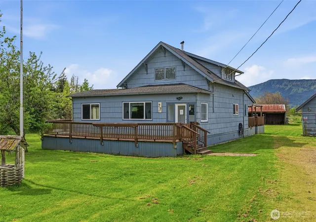 Photo 3 of Single family home for sale at 77 S Welcome Slough, Cathlamet, WA 98612 | MLS# NWM2517726 | Listing updated on 2026-09-21