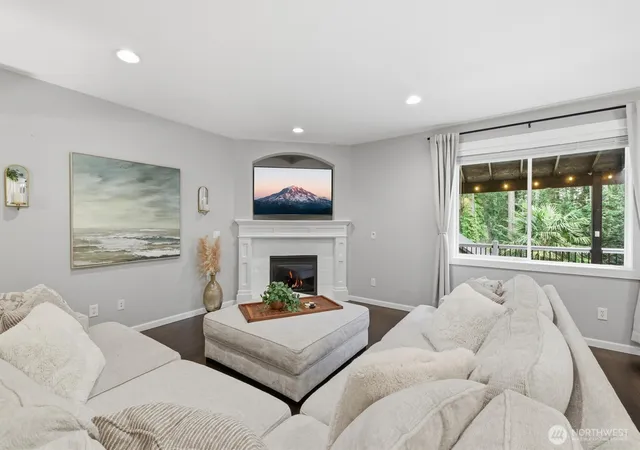 Photo 3 of Sale Pending at 7518 185th Avenue E, Bonney Lake, WA 98391 | MLS# NWM2517837 | Listing updated on 2026-09-12