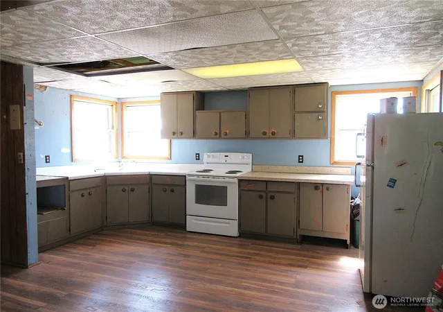 Photo 3 of Contingent at 148 N Portland St, Republic, WA 99166 | MLS# NWM2517942 | Listing updated on 2026-09-21