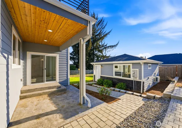 Photo 3 of Single family home for sale at 3058 44th Avenue NE, Tacoma, WA 98422 | MLS# NWM2518476 | Listing updated on 2026-09-21