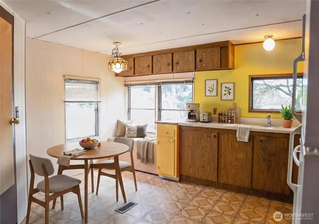 Photo 4 of Manufactured home for sale at 7301 NE 175th Street #303, Kenmore, WA 98028 | MLS# NWM2518537 | Listing updated on 2026-09-21