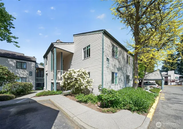 Photo 2 of Condo for sale at 4409 216th Street Sw #C, Mountlake Terrace, WA 98043 | MLS# NWM2518690 | Listing updated on 2026-10-02